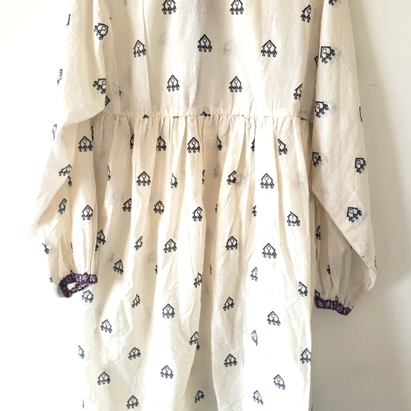 Girls' kurta/dress - Picture 2 of 5